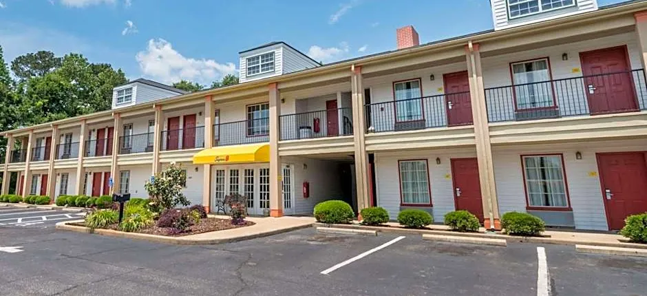 Super 8 by Wyndham Alexander City