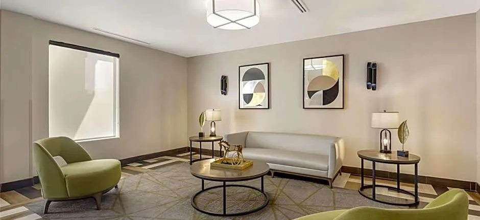 Best Western Green Oaks Inn & Suites