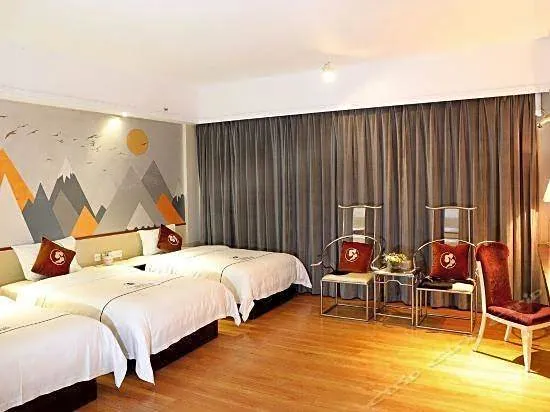 Shuiyue Hotel (Guangzhou Panyu Changlong Dashi Subway Station)