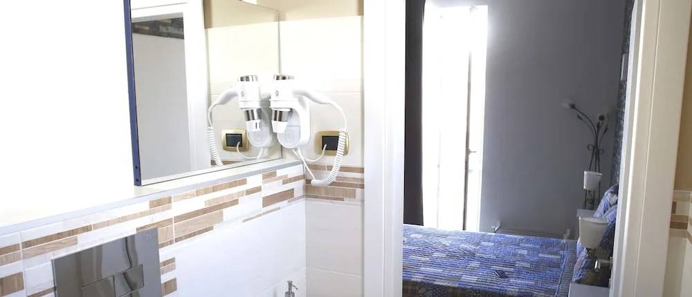 Vegan B&B Cherry Room