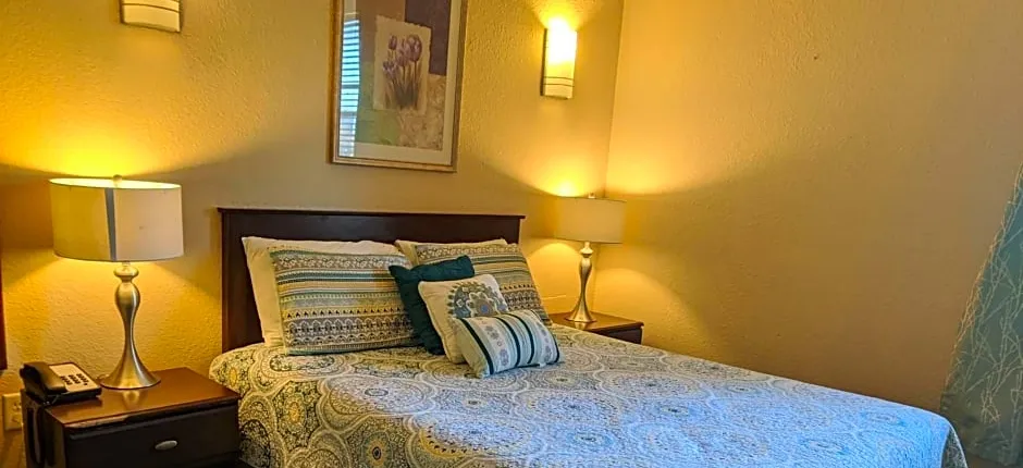 Athens Hotel & Suites