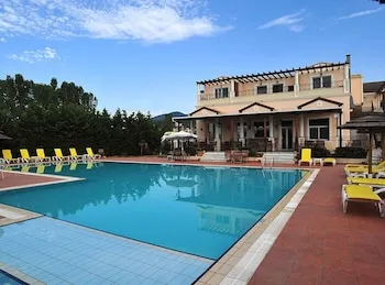 Thinalos Aparthotel, Corfu