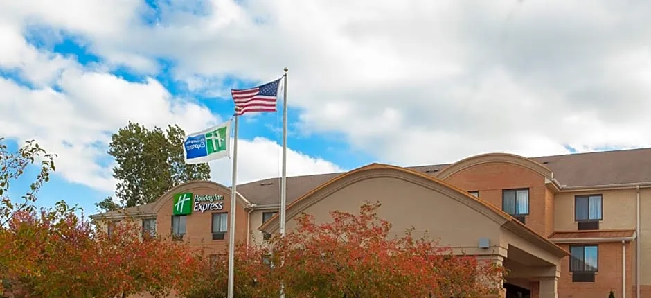 Holiday Inn Express Hotel & Suites Canton By IHG