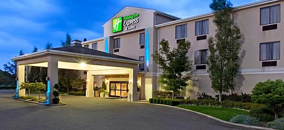 Holiday Inn Express Hotel And Suites Alliance By IHG