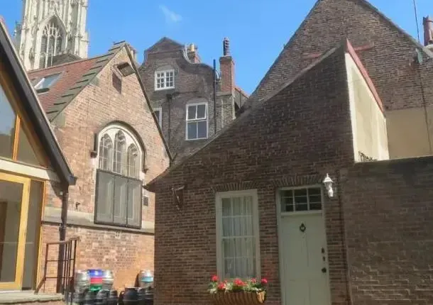 The Old Gallery and Chamber Apartments