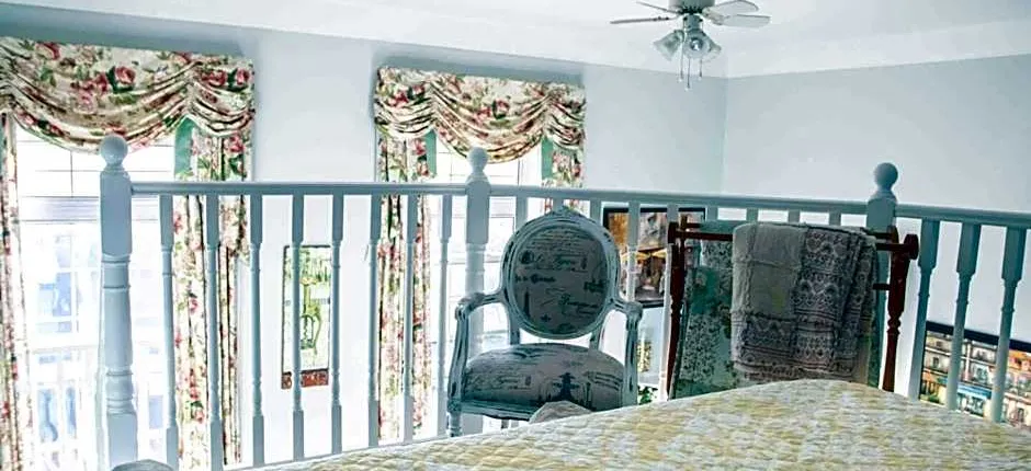 The Jypsy Inn Chambre Damour Bracebridge