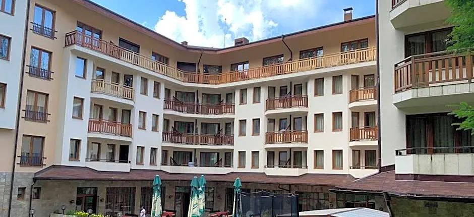 Studios-Villa Park SV