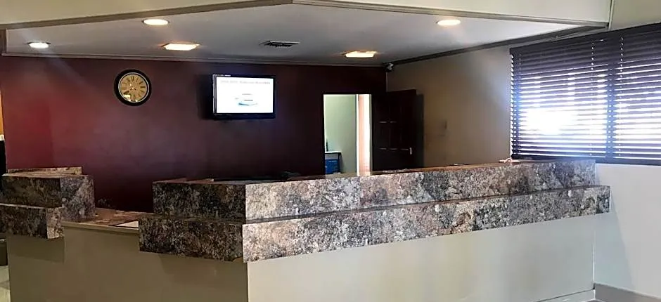 Red Roof Inn & Suites San Angelo