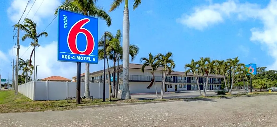 Motel 6-Venice, FL
