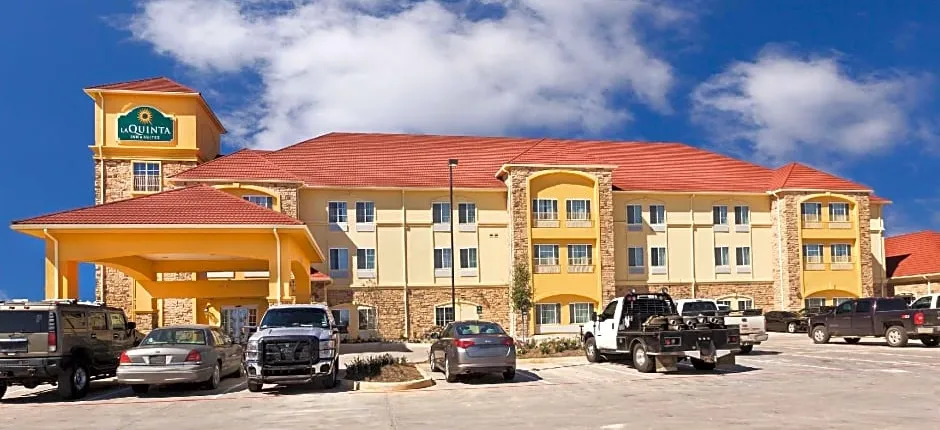 La Quinta Inn & Suites by Wyndham Floresville