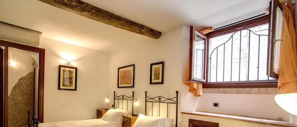 Residenza Domizia- Guest House