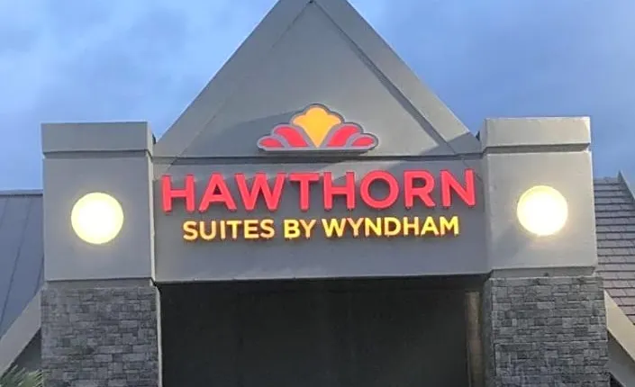 Hawthorn Suites by Wyndham Columbia