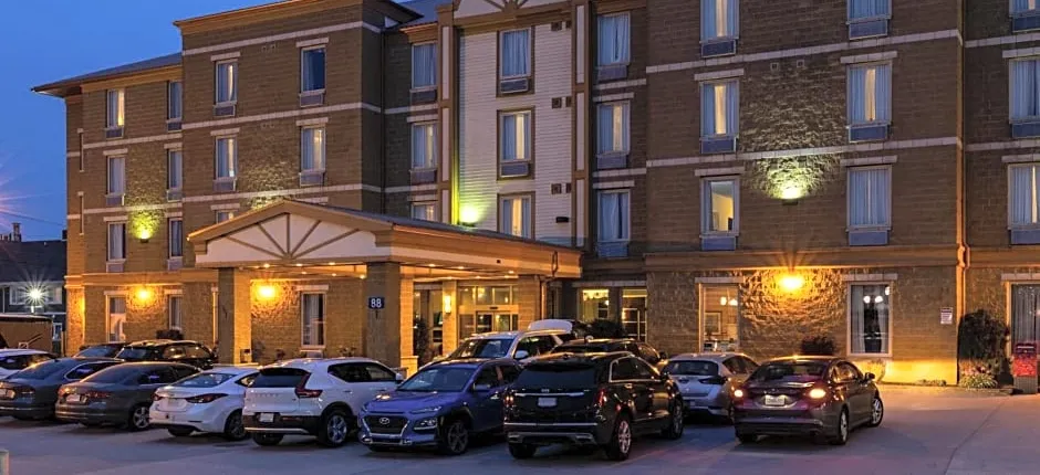 Comfort Hotel Bayer's Lake