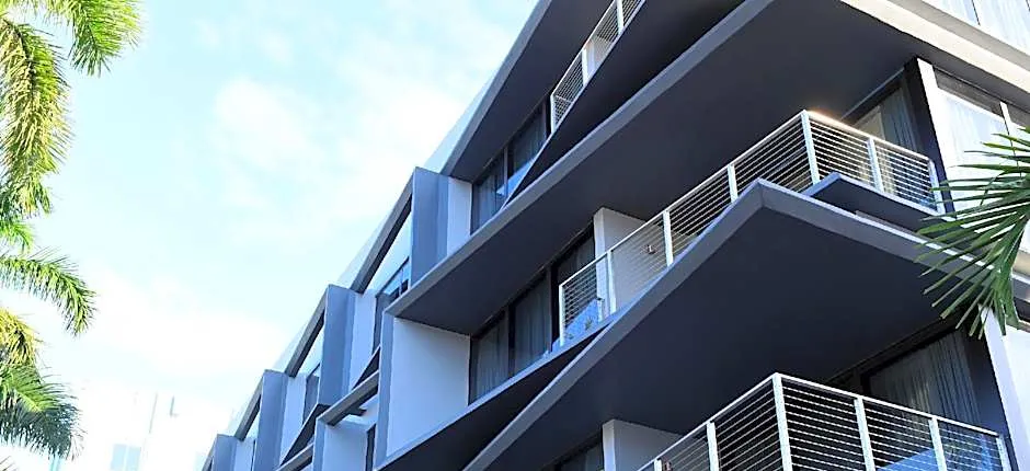 Urbanica Euclid Hotel