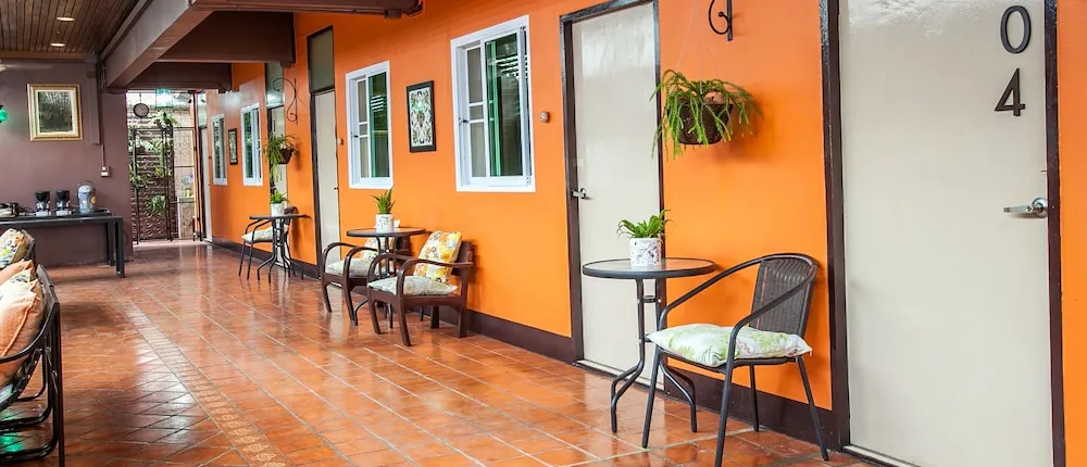 Anoma 2-Bed and Breakfast