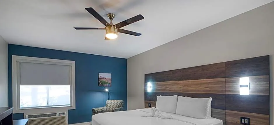 HOM Hotel Gainesville, SureStay Collection by Best Western