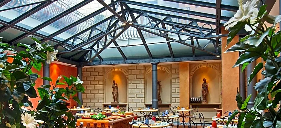 Hotel Alba Palace
