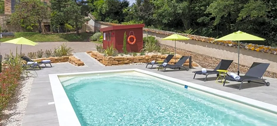 Logis Hôtel et Spa le Savigny