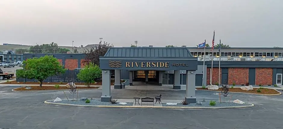 Riverside Hotel