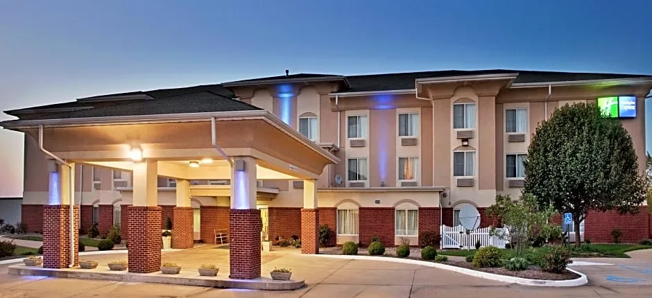 Holiday Inn Express Boonville By IHG