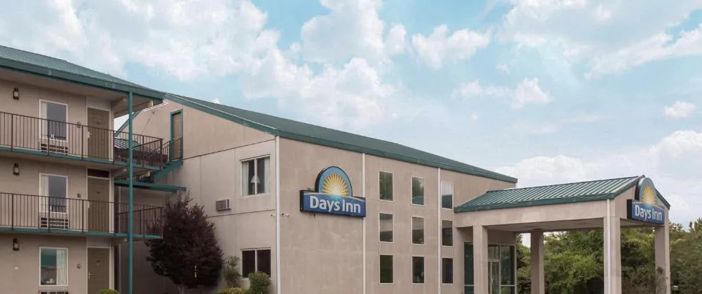 Days Inn by Wyndham Harrison