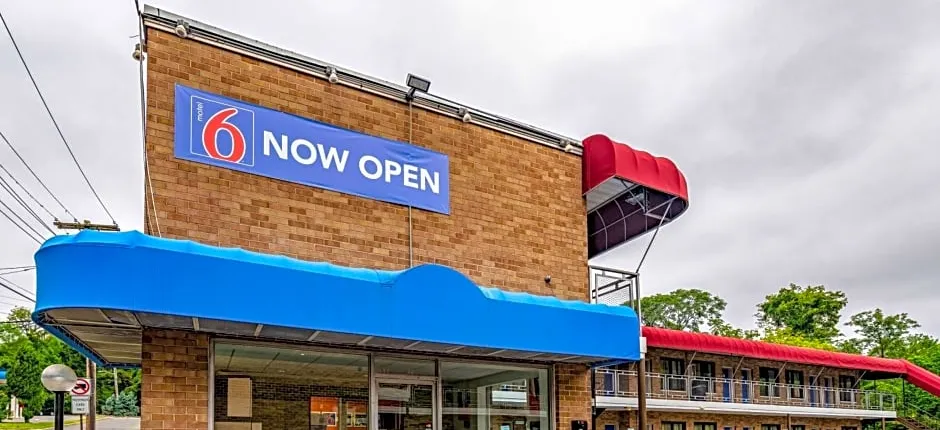 Motel 6-Elmsford, NY - White Plains
