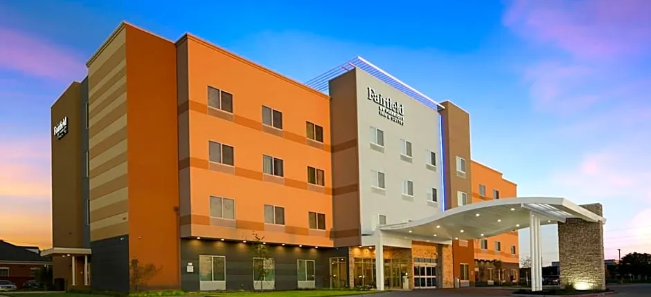 Fairfield by Marriott Inn & Suites Dallas East