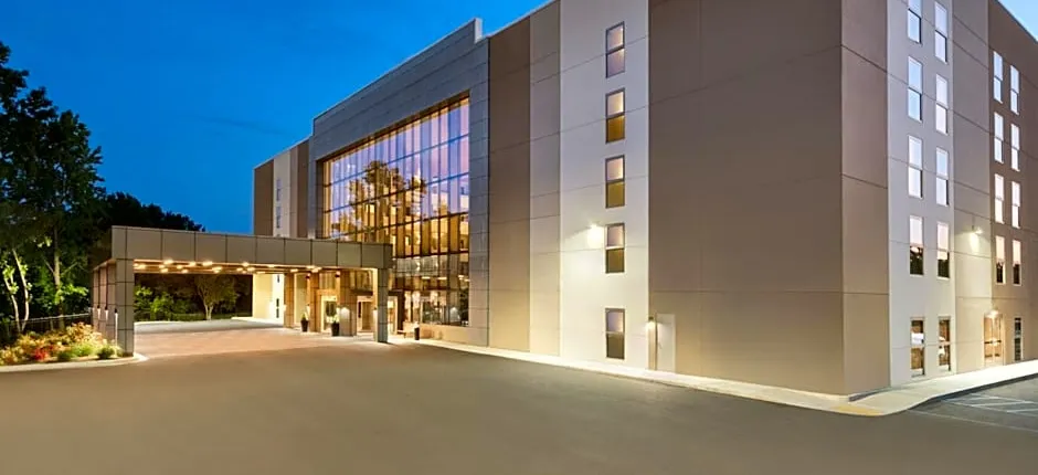 Four Points by Sheraton Spartanburg