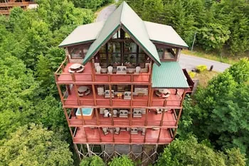 Pine Rise by Avantstay 10mins to Pigeon Forge, Sevierville