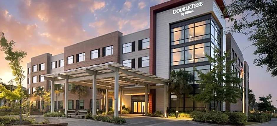 DoubleTree by Hilton Charleston Riverview