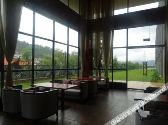 Sunshine Hotel