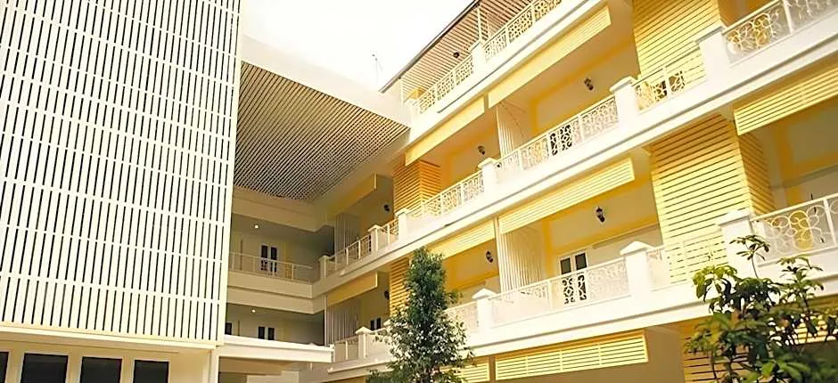 Sri Krungthep Hotel