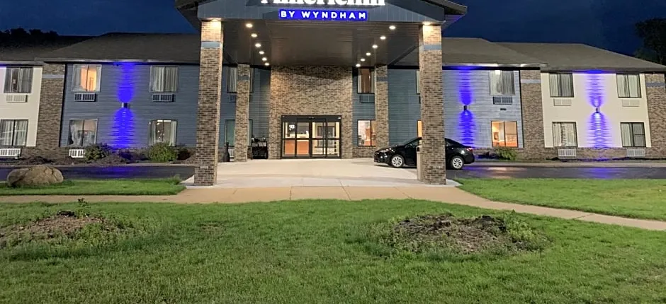 AmericInn by Wyndham Prairie du Chien