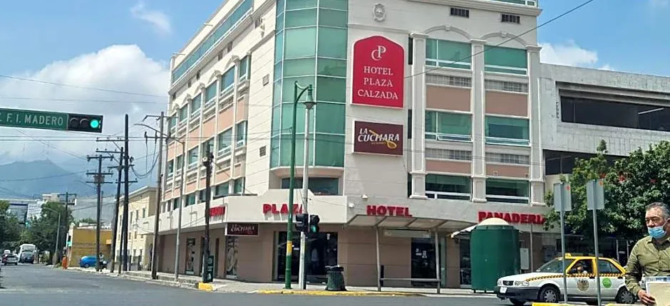 Hotel Plaza Calzada