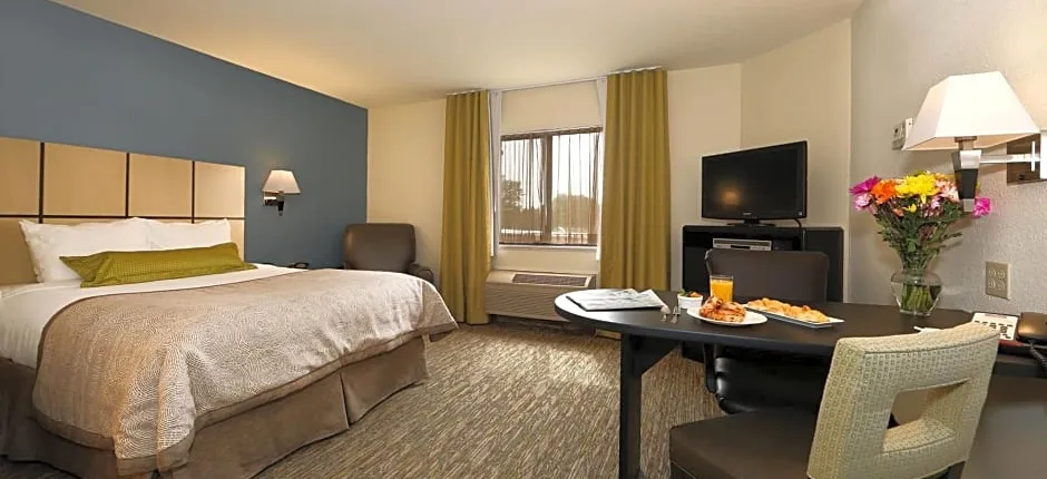 Candlewood Suites East Lansing by IHG
