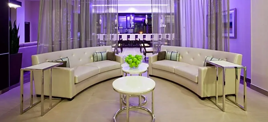 The Hollis Halifax - A DoubleTree Suites By Hilton