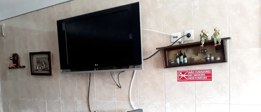 House With 3 Bedrooms in Encarnação, With Furnished Garden and Wifi