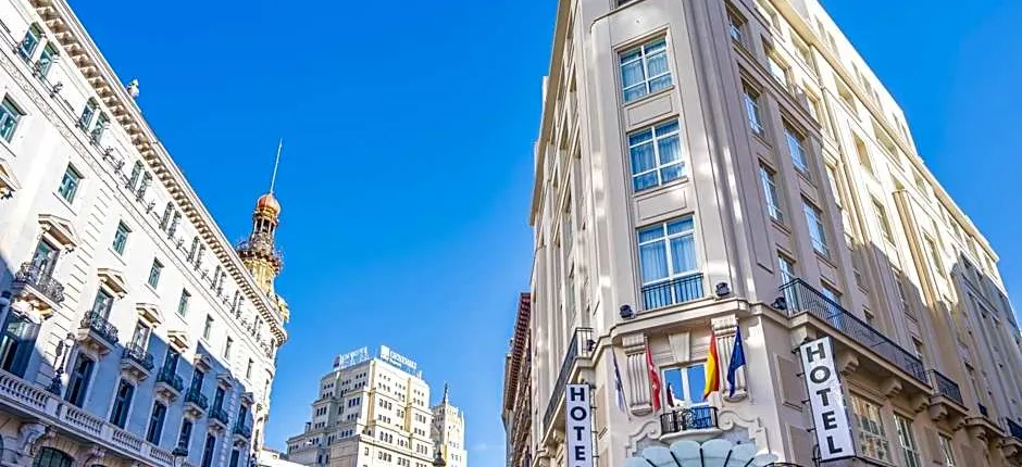 Quatro Puerta Del Sol