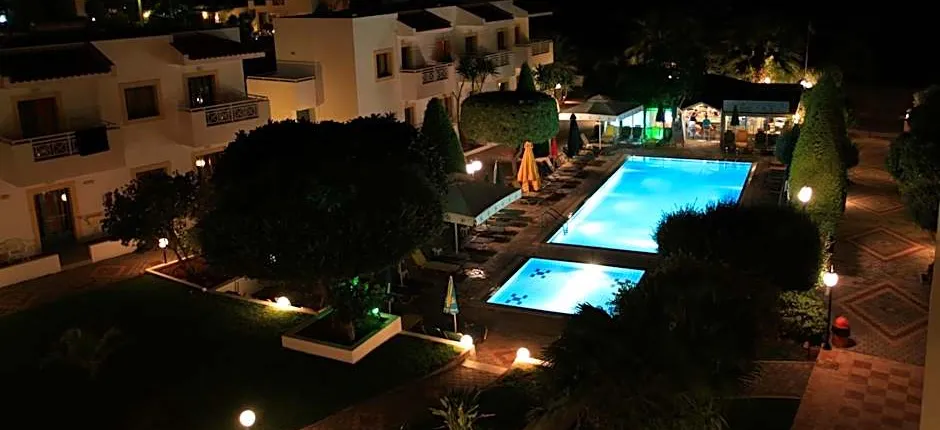 Nikolas Villas Appartments
