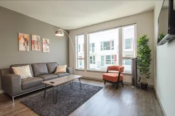 Capitol Hill Suites by Luxe Hubs