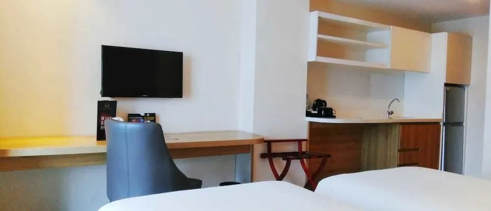 Wing Hotel Kualanamu Airport