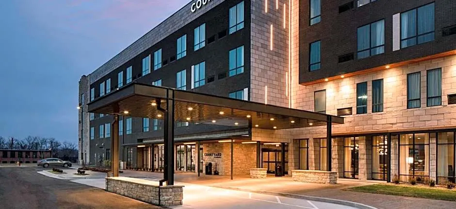 Courtyard by Marriott Jefferson City