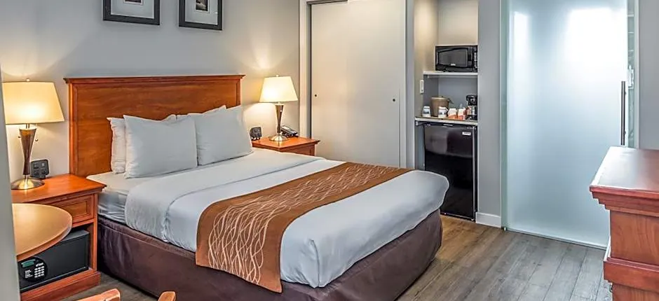 The Inn at 1252 Monterey