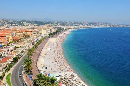 LE FRANCIA II AP4197 By RIVIERA HOLIDAY HOMES