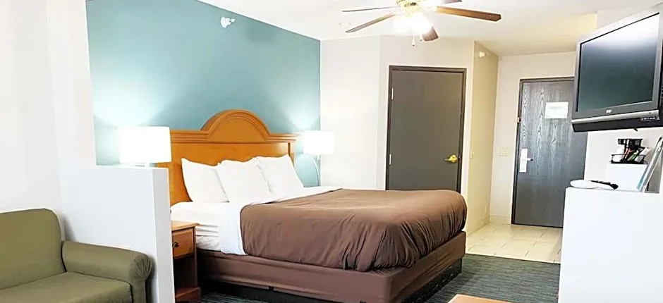 BridgePointe Inn & Suites by BPhotels, Lincoln I-80 & 27th St