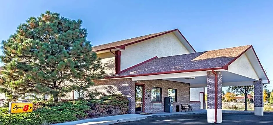 Super 8 by Wyndham Greeley