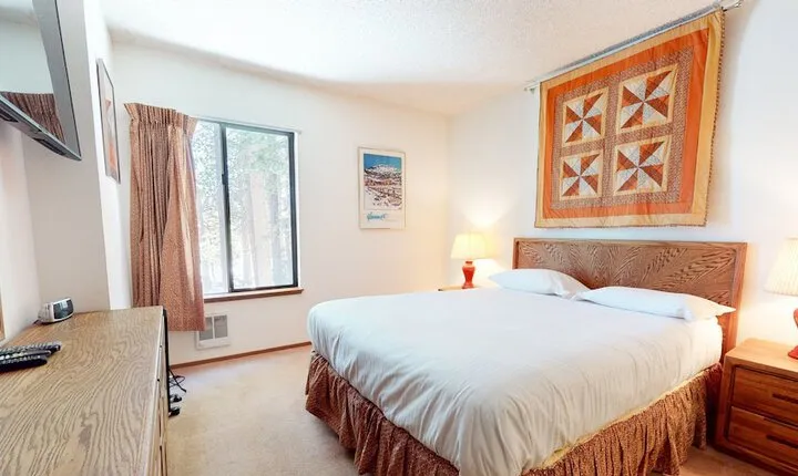 Summit #267 1 Bedroom Condo by RedAwning