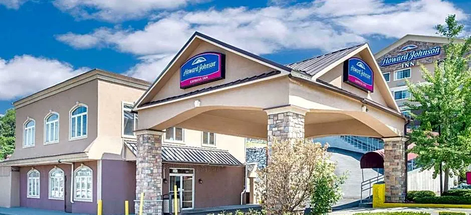 Howard Johnson by Wyndham North Bergen