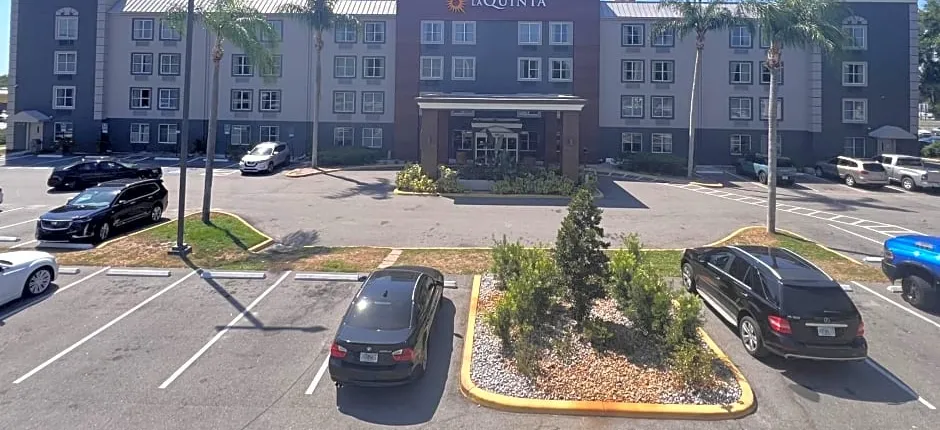 La Quinta Inn & Suites by Wyndham Lakeland East