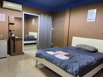 Osho Lover’S 2, Pattaya